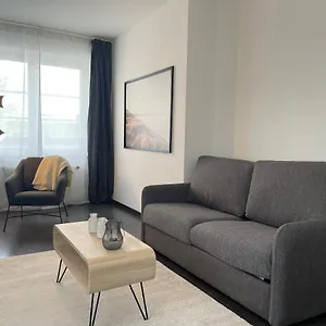 Apartment Airport Fuer 4 - Smart Tv - Kueche - Echarger, Hamburg