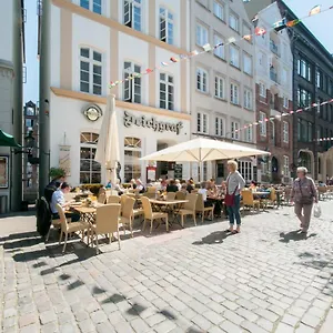 Apartment In Der Hamburger Altstadt Contactless Check In, Hamburg